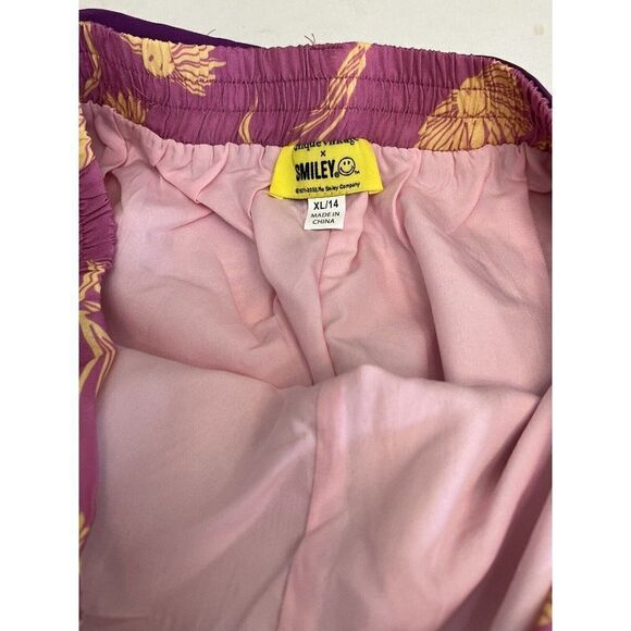 Ladies XL 14 Pink Ruffle Shorts Belted Yellow Smiley Daisy Flower Lined NWT - Picture 4 of 4